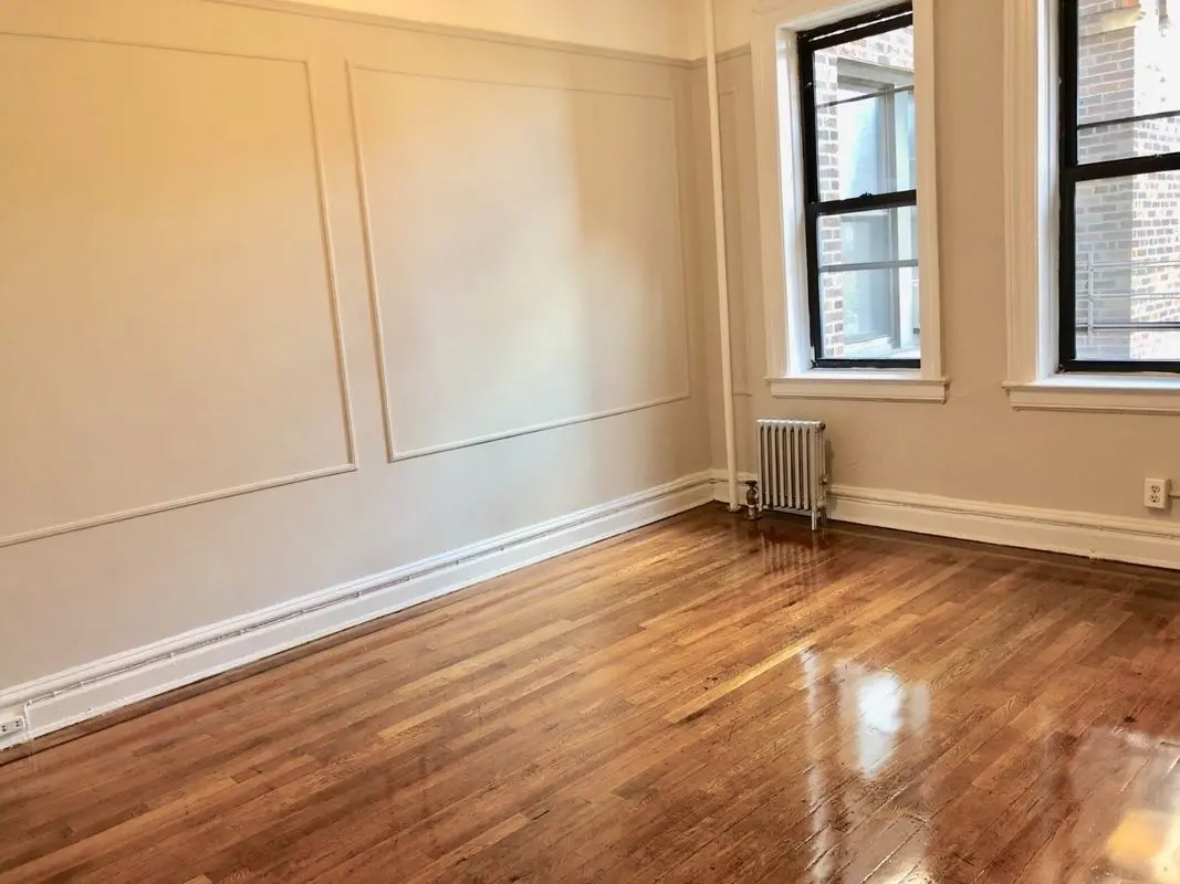 32-86 33rd STREET