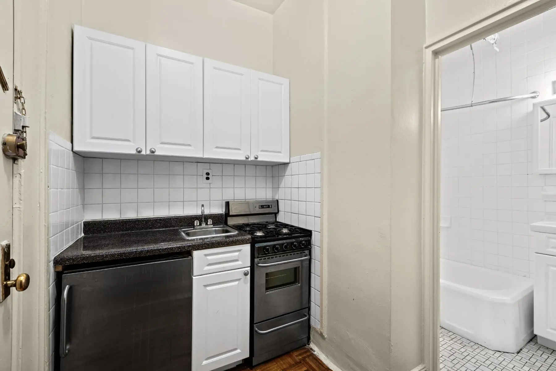 971 Lexington Avenue #4Bb