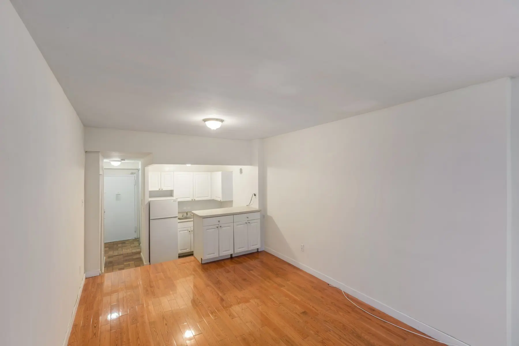 7 East 32nd Street