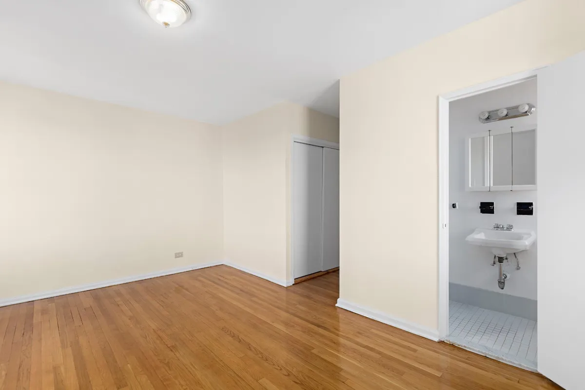 500 West 235th Street