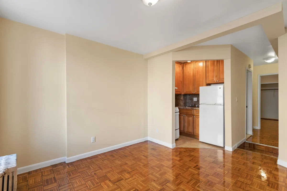 546 West 50th Street