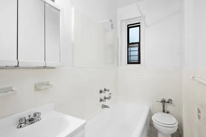 98 Thayer Street #4a