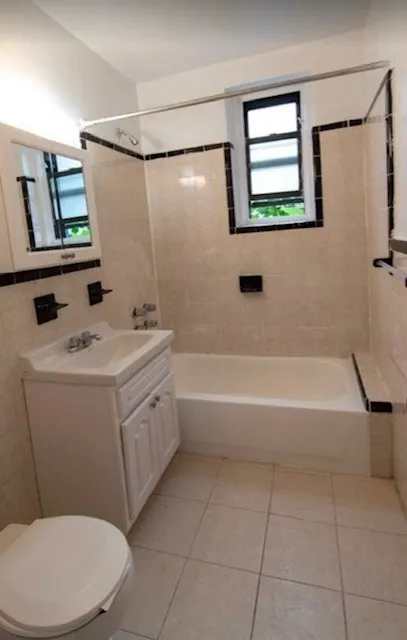 25-10 30th ROAD #1U