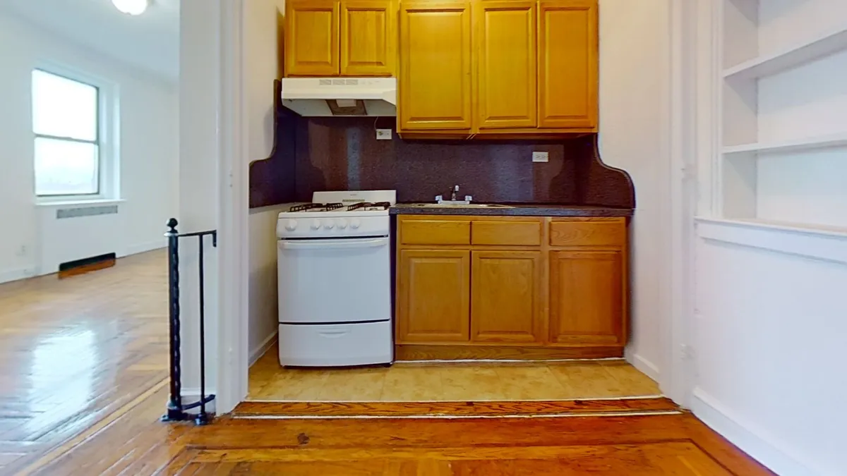 75 Thayer Street #3G