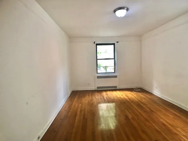 84-49 elmhurst Ave #4J