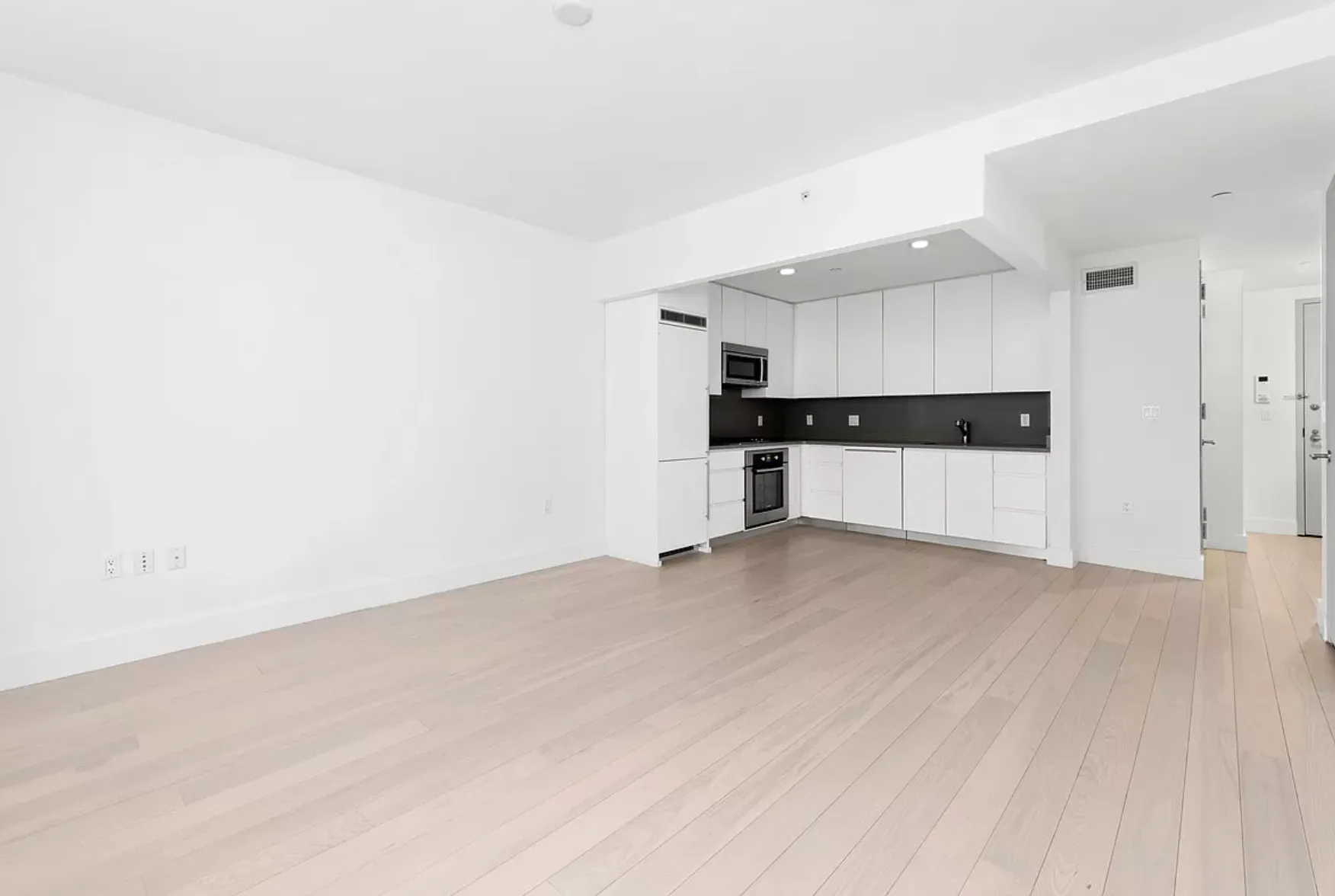 109 Gold Street #3E
