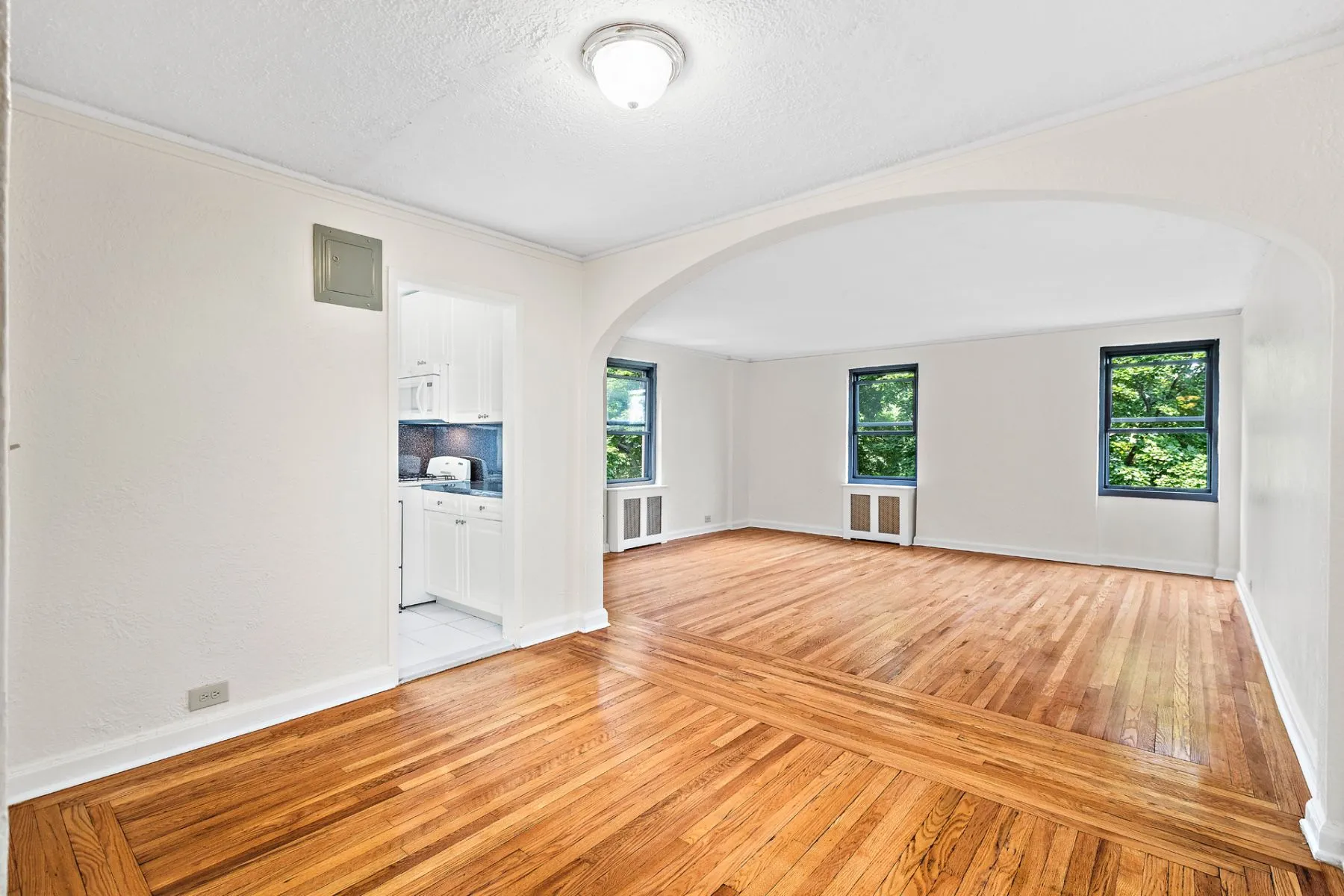 2728 Henry Hudson Parkway East #C51 - Riverdale property photo