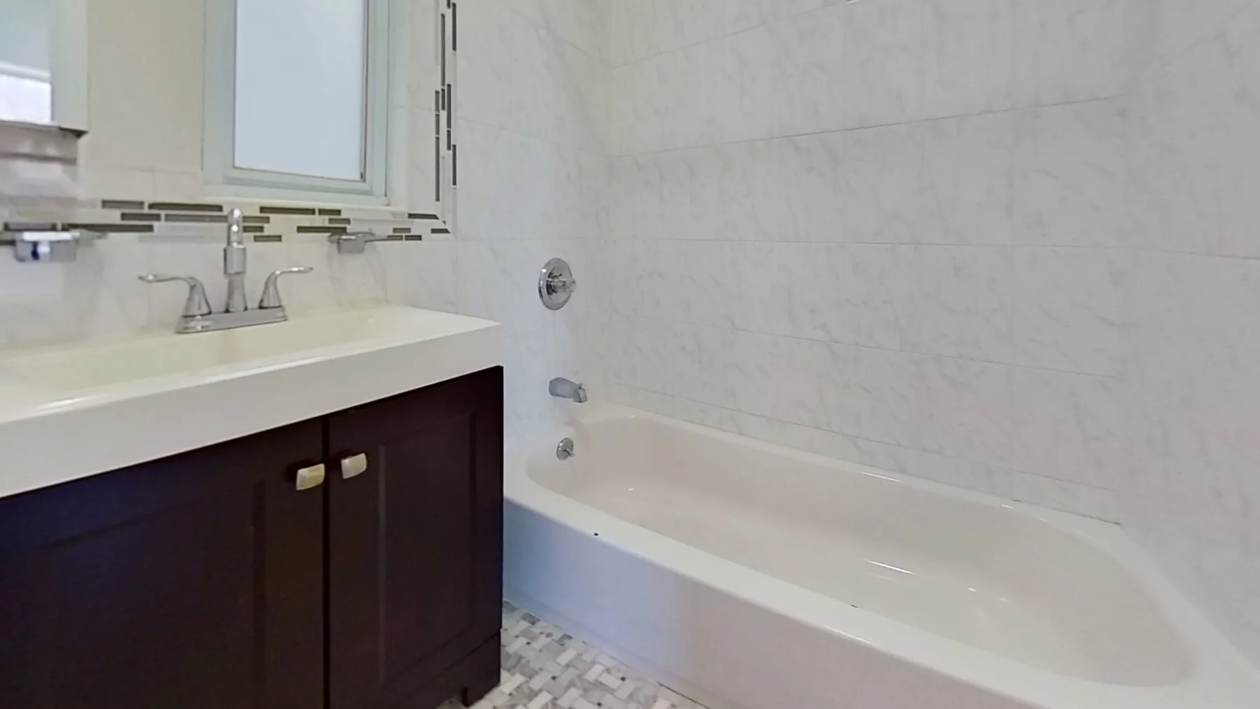 2819 Lasalle Avenue #2